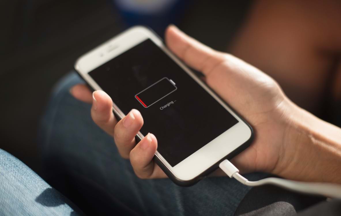 iPhone не заряджається - фото