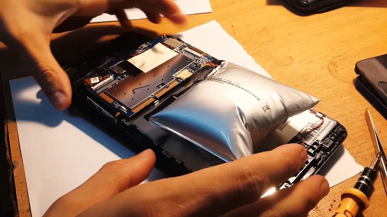 Вздулся аккумулятор планшета - фото